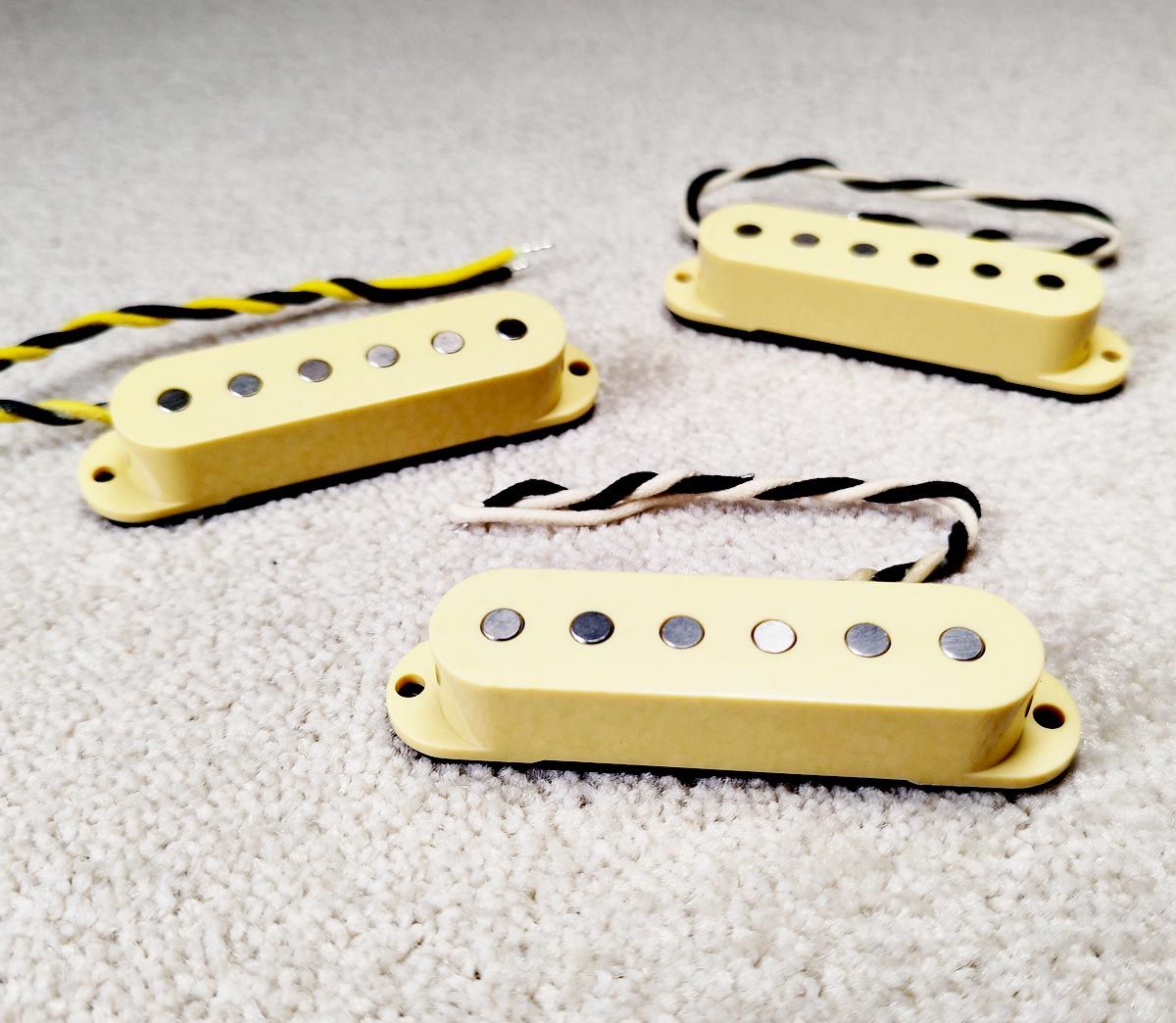 Stratocaster Set Crema